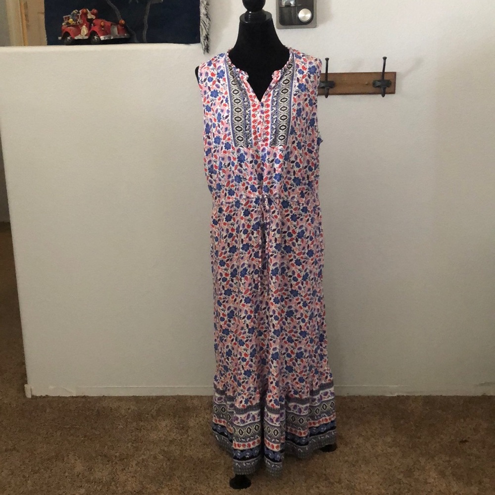 Floral Maxi V-Neck Dress